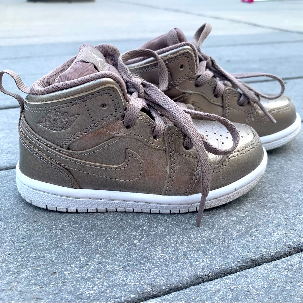 Jordan 1 Mid | Sepia Stone  (AV5172-200)